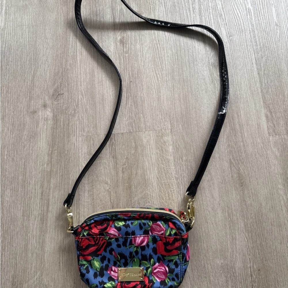 Betsey Johnson Floral Crossbody Bag – Blue Leopard Rose Print